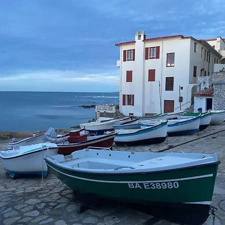 3 Rooms, Sea View In Appartamento *