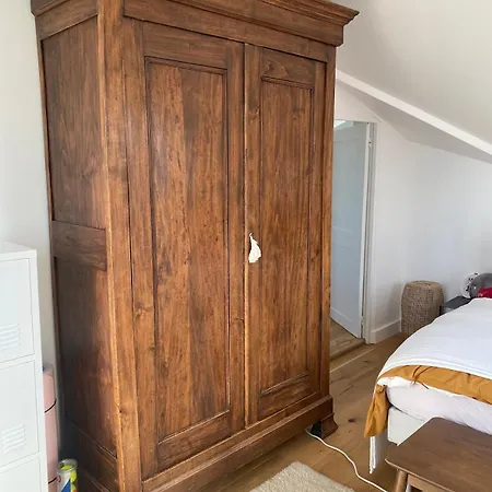 3 Rooms, Sea View In Appartamento *