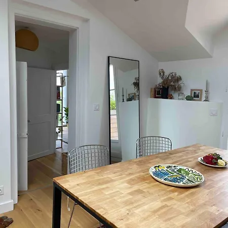 3 Rooms, Sea View In Guéthary